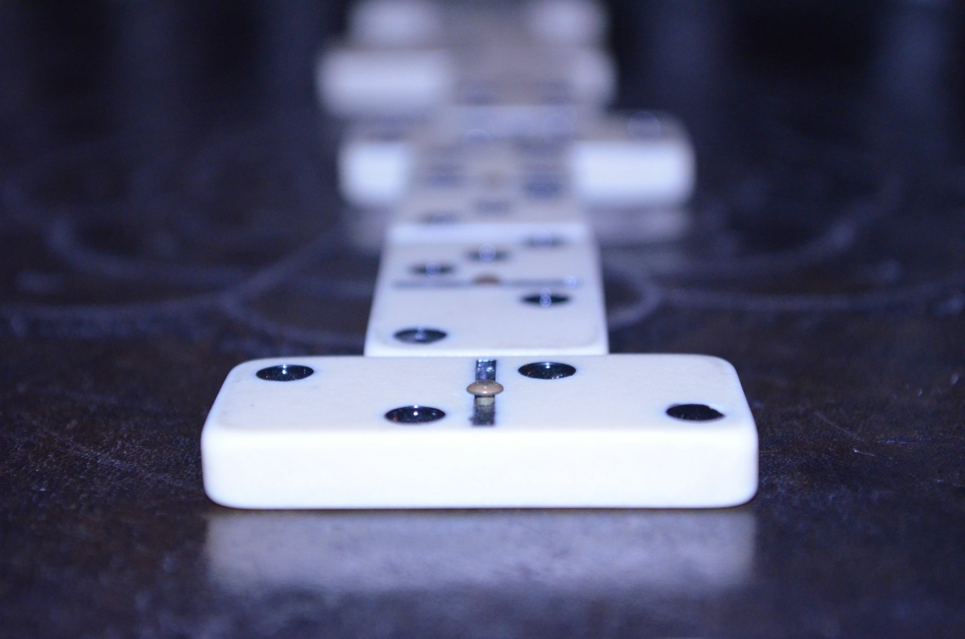 Download Man Made Dominos 4k Ultra HD Wallpaper