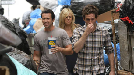 Mac (It's Always Sunny in Philadelphia) Rob McElhenney Dee Reynolds Kaitlin Olson Dennis Reynolds Glenn Howerton TV Show It's Always Sunny In Philadelphia HD Desktop Wallpaper | Background Image