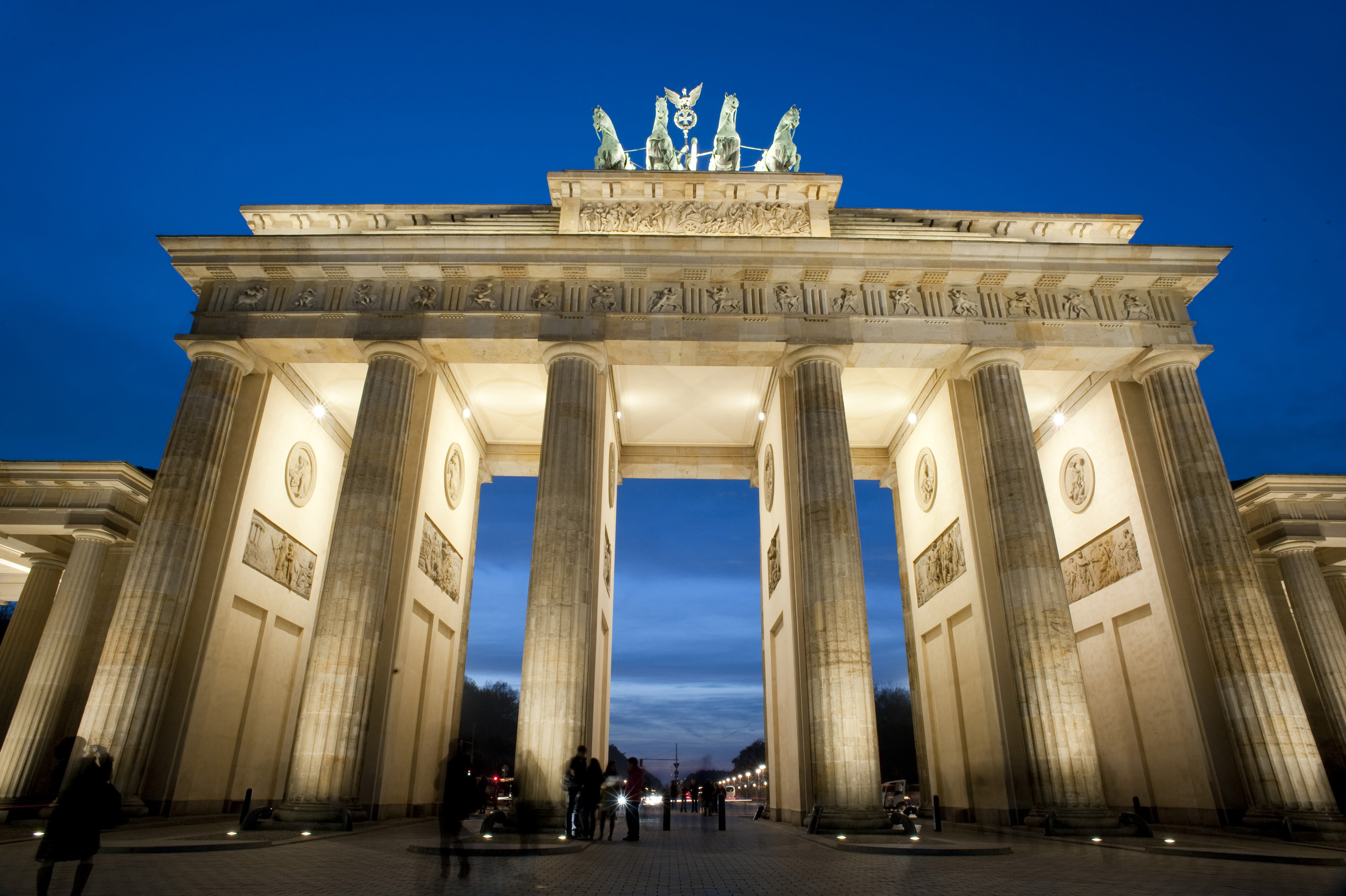 Brandenburg Gate HD Wallpaper