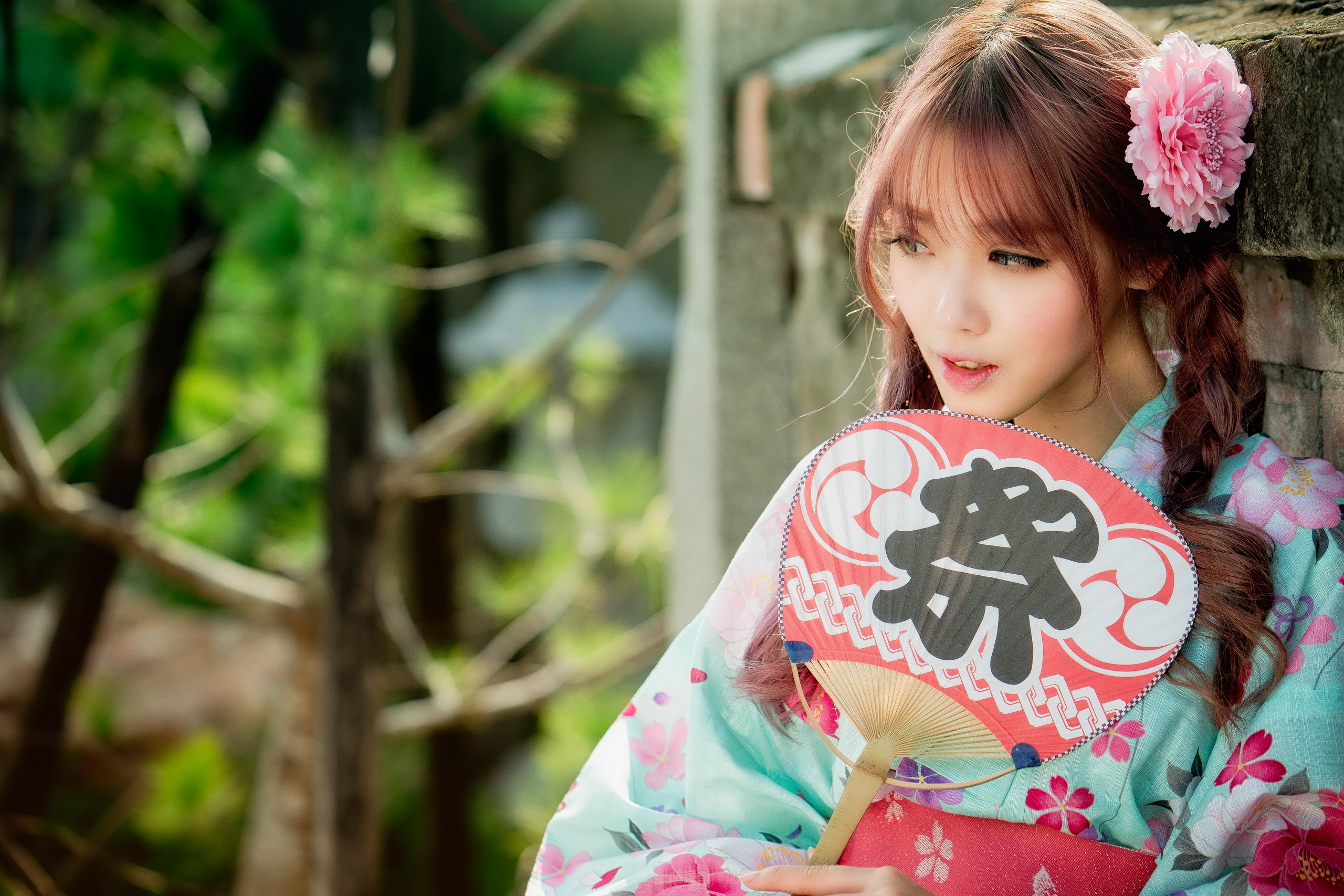 Download Bokeh Traditional Costume Fan Braid Brunette Oriental Model Woman Asian Hd Wallpaper