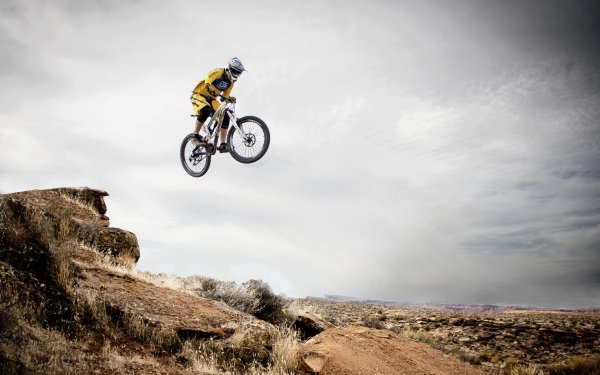 Sports Bicycle Mountain Bike Bike Jump HD Wallpaper | Background Image