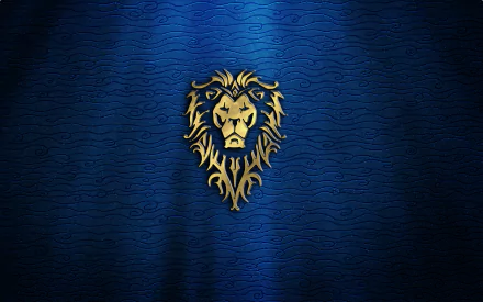 HD desktop wallpaper featuring the golden Alliance lion emblem on a dark blue textured background from the video game World of Warcraft.