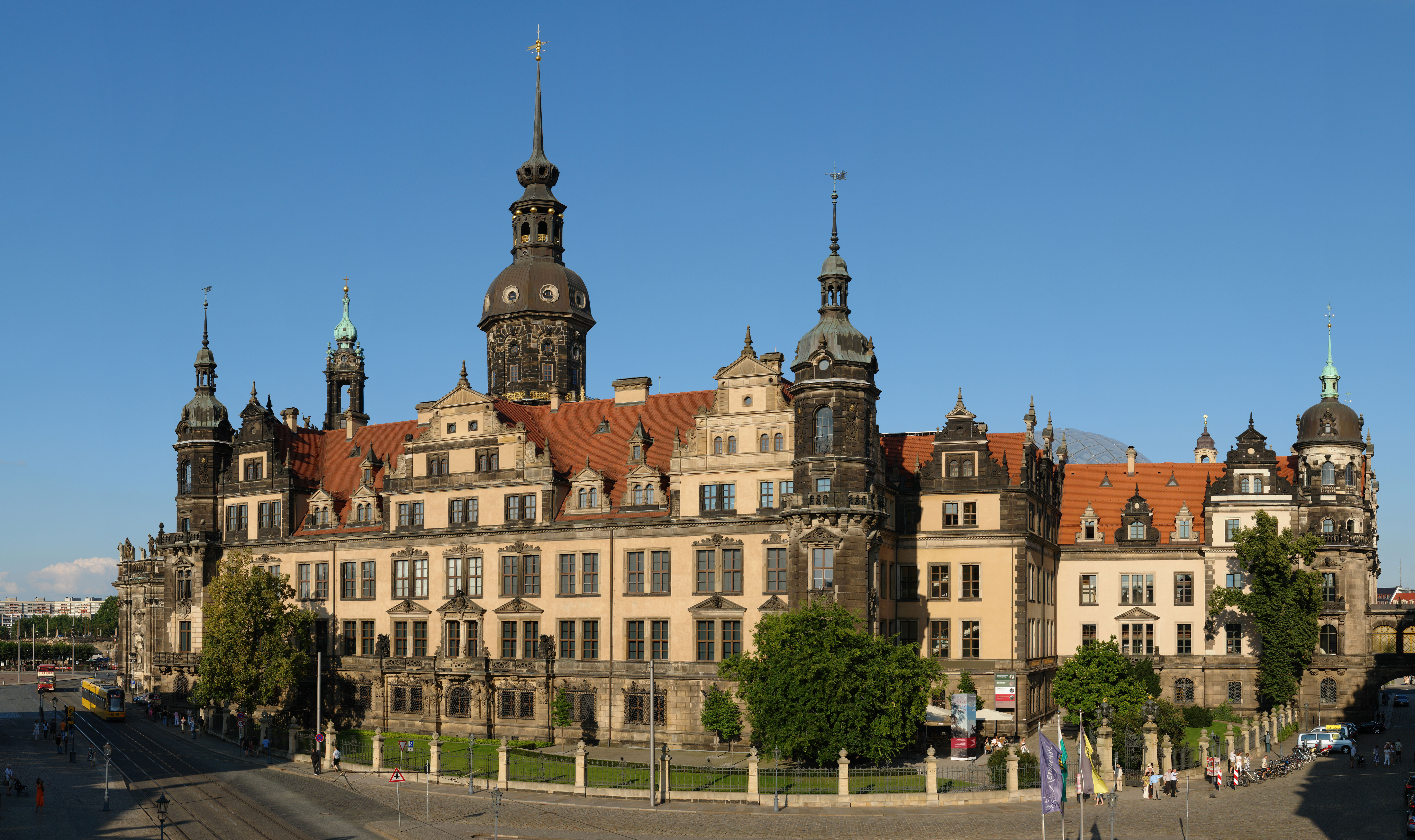 Dresden Castle by Kolossos