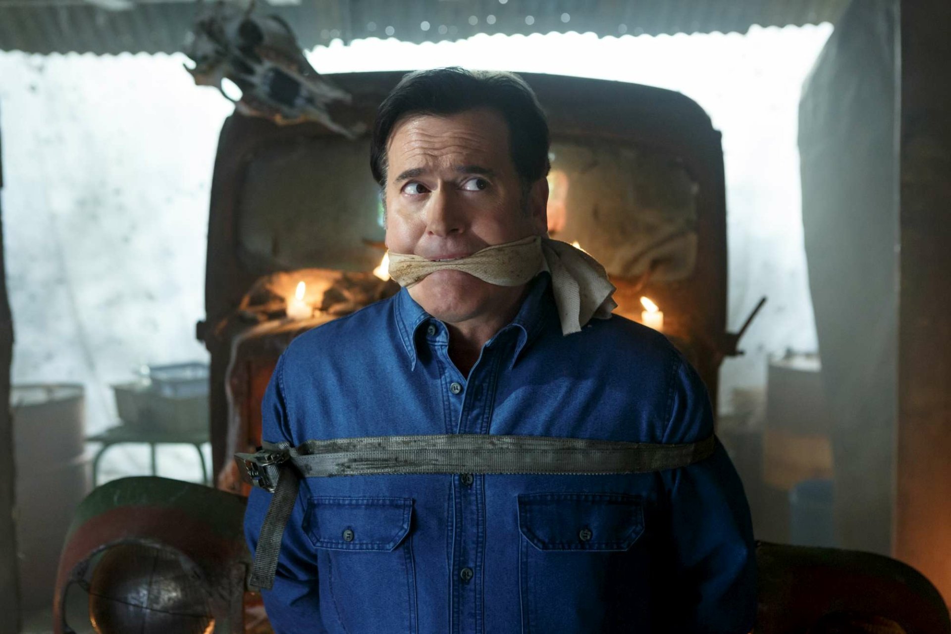 Download Bruce Campbell Ash Vs. Evil Dead TV Show HD Wallpaper