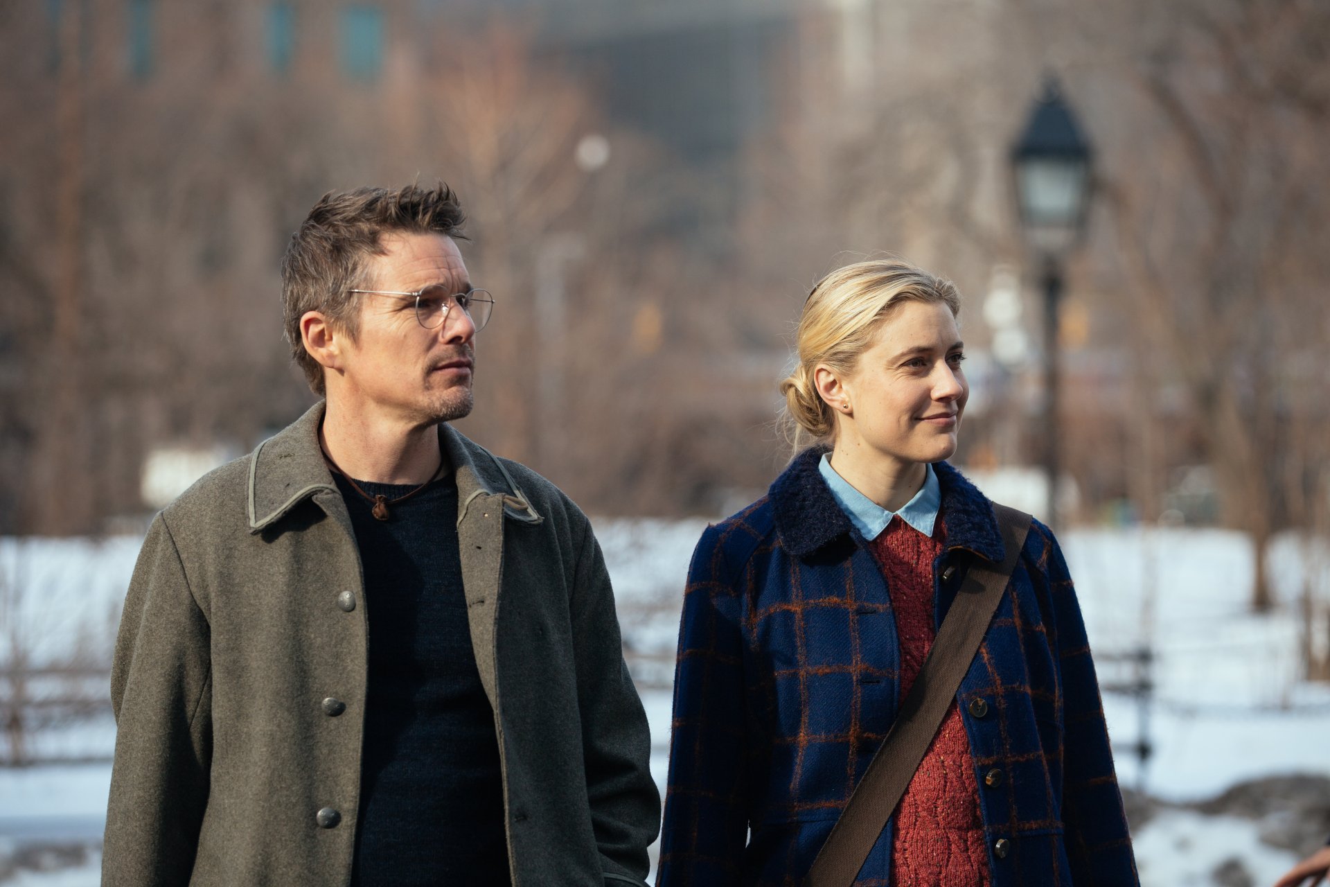 Download Greta Gerwig Ethan Hawke Movie Maggie's Plan 4k Ultra HD Wallpaper
