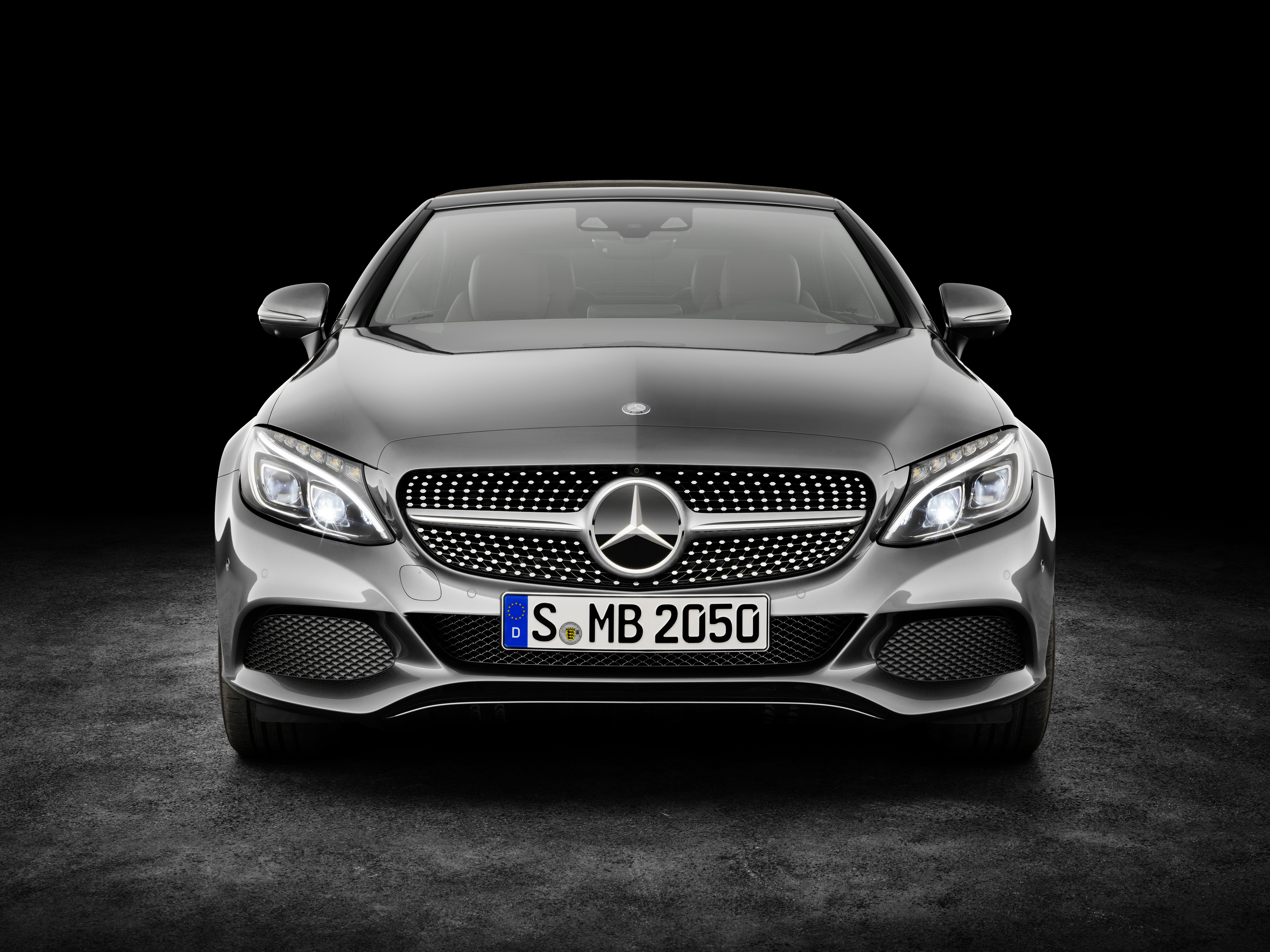 60+ 4K Mercedes-Benz C-Class Wallpapers | Background Images