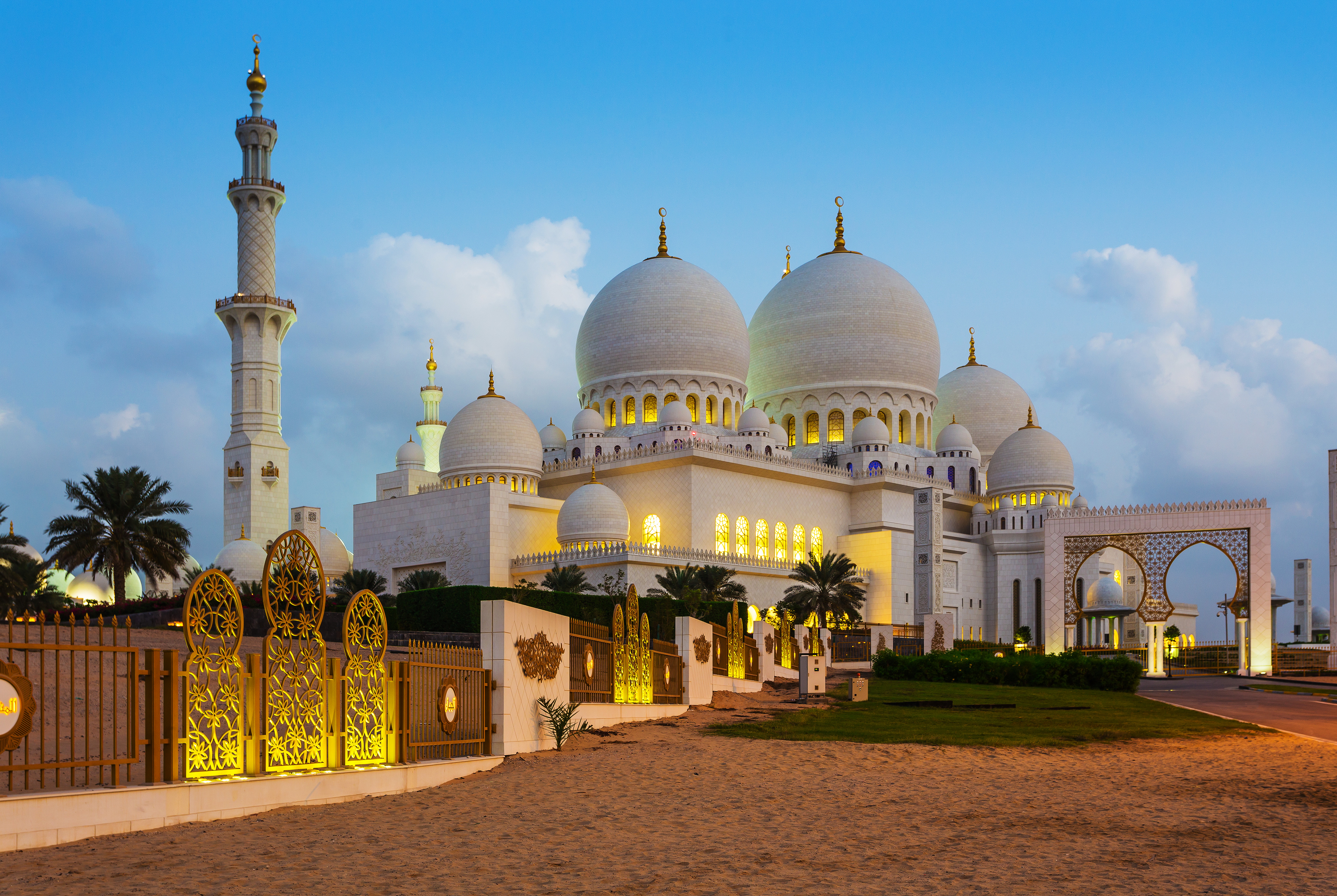 The Most Beautiful Mosque Building For Muslims Background Wallpaper Image  For Free Download - Pngtree