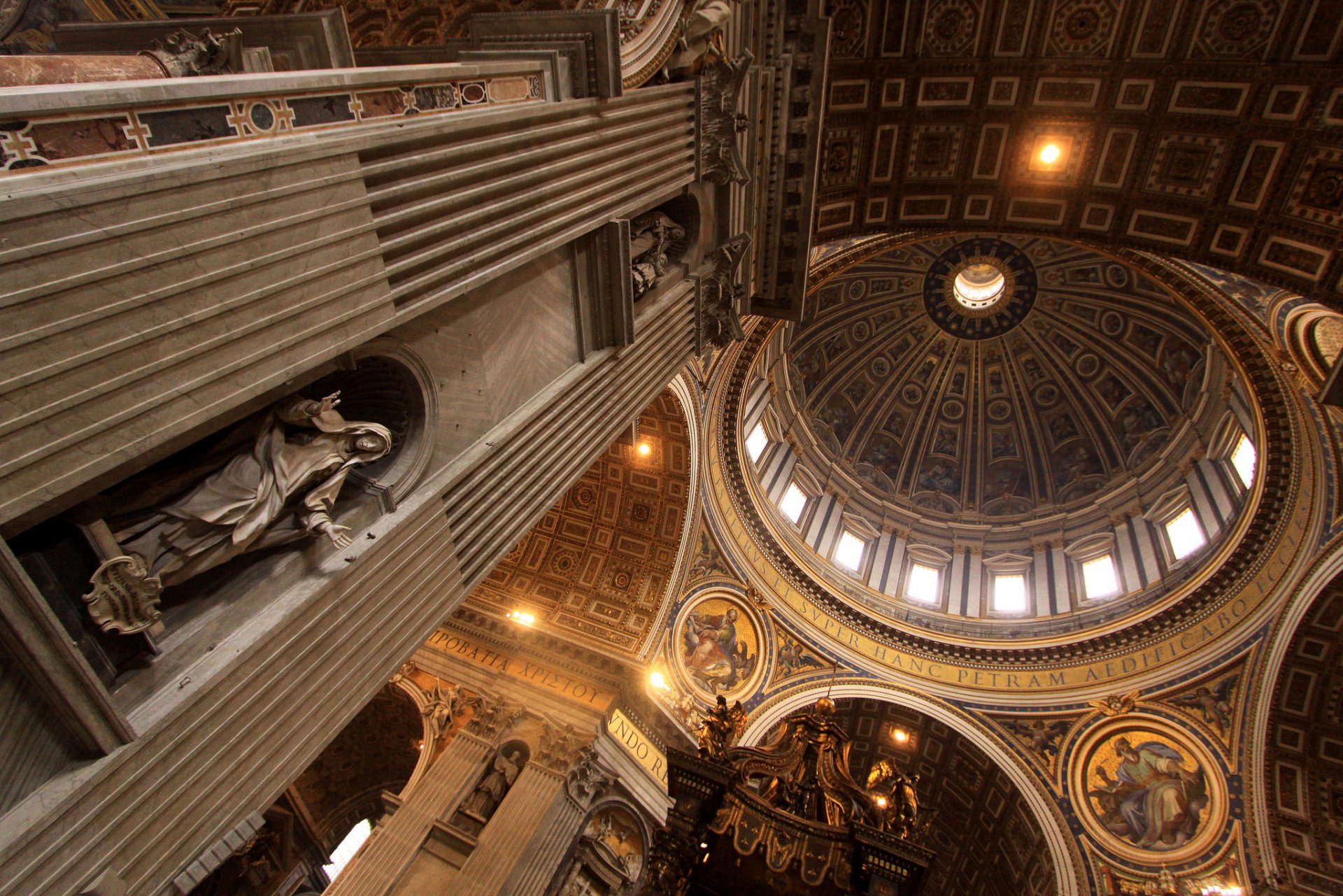 HD desktop wallpaper of Vatican/Frascati cathedral interior in Rome, Italy: soaring dome, ornate columns, statues and gilded religious architecture
