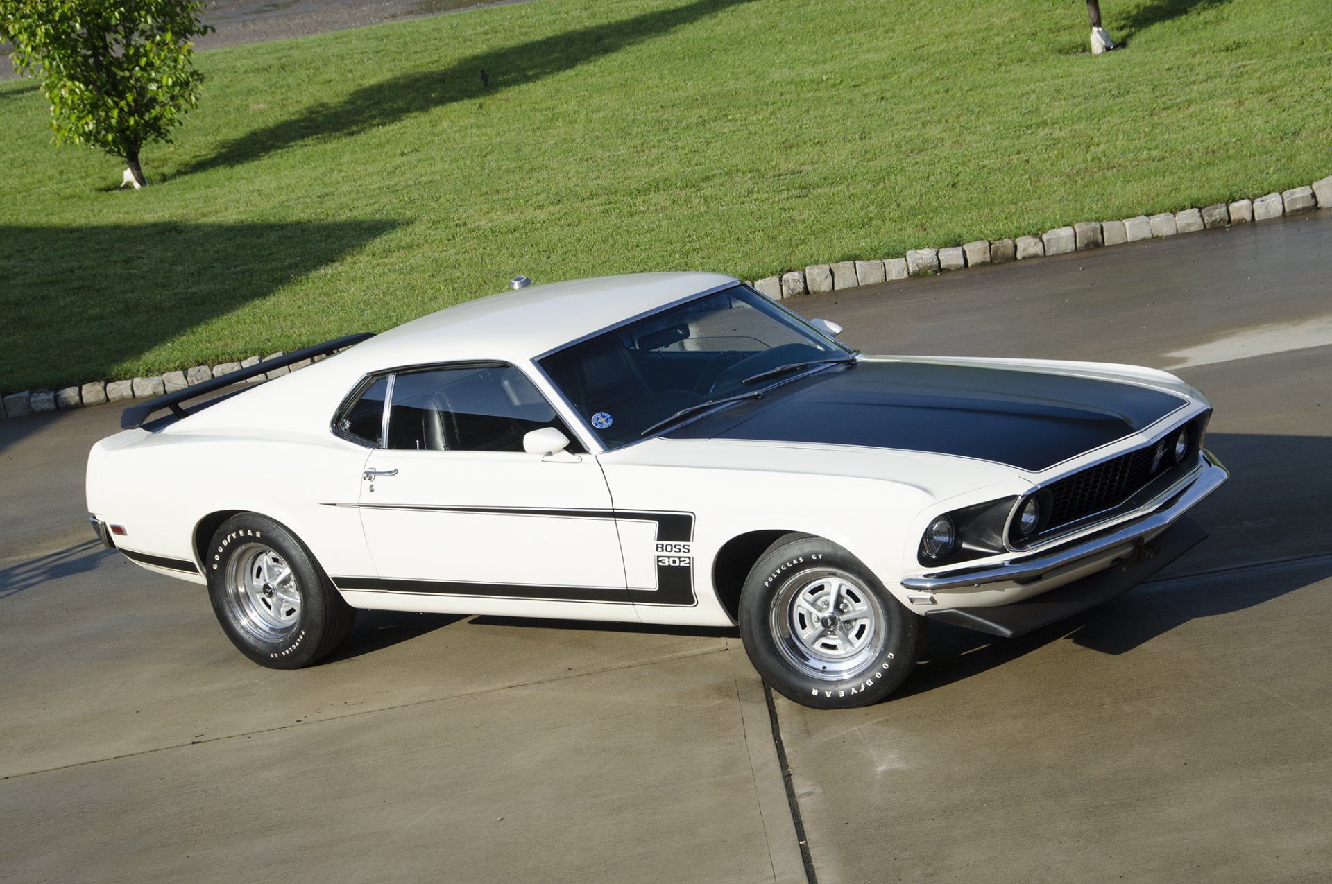 Download Car Muscle Car White Car Ford Ford Mustang Ford Mustang Boss 1969 Ford Mustang Boss Vehicle Ford Mustang Boss 302 HD Wallpaper