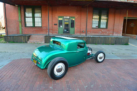  1932 Ford 5-Window Coupe