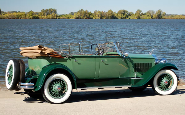  1931 Packard Deluxe Eight Convertible Coupe