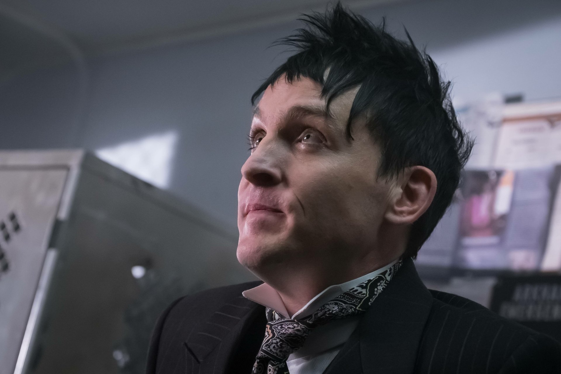 Download Oswald Cobblepot Penguin (DC Comics) Robin Lord Taylor Gotham (TV Show) TV Show 4k Ultra HD Wallpaper