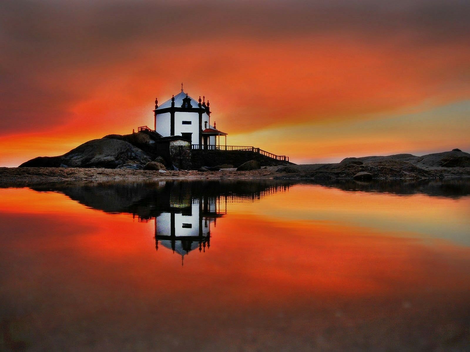 Capela Do Senhor Da Pedra Wallpaper And Background Image 1600x1200 Id 747358 Wallpaper Abyss