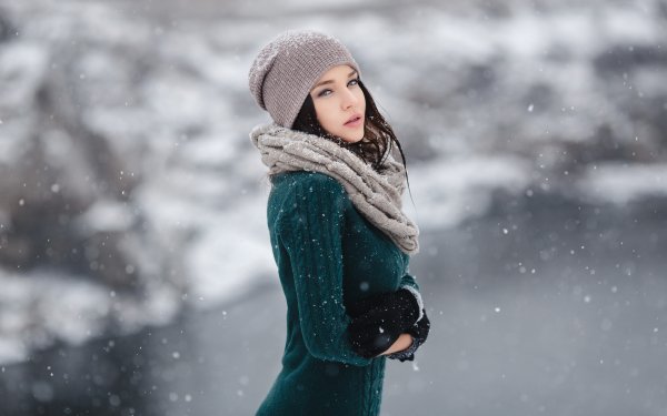 Women Angelina Petrova Model Winter Snowfall Hat Scarf HD Wallpaper | Background Image