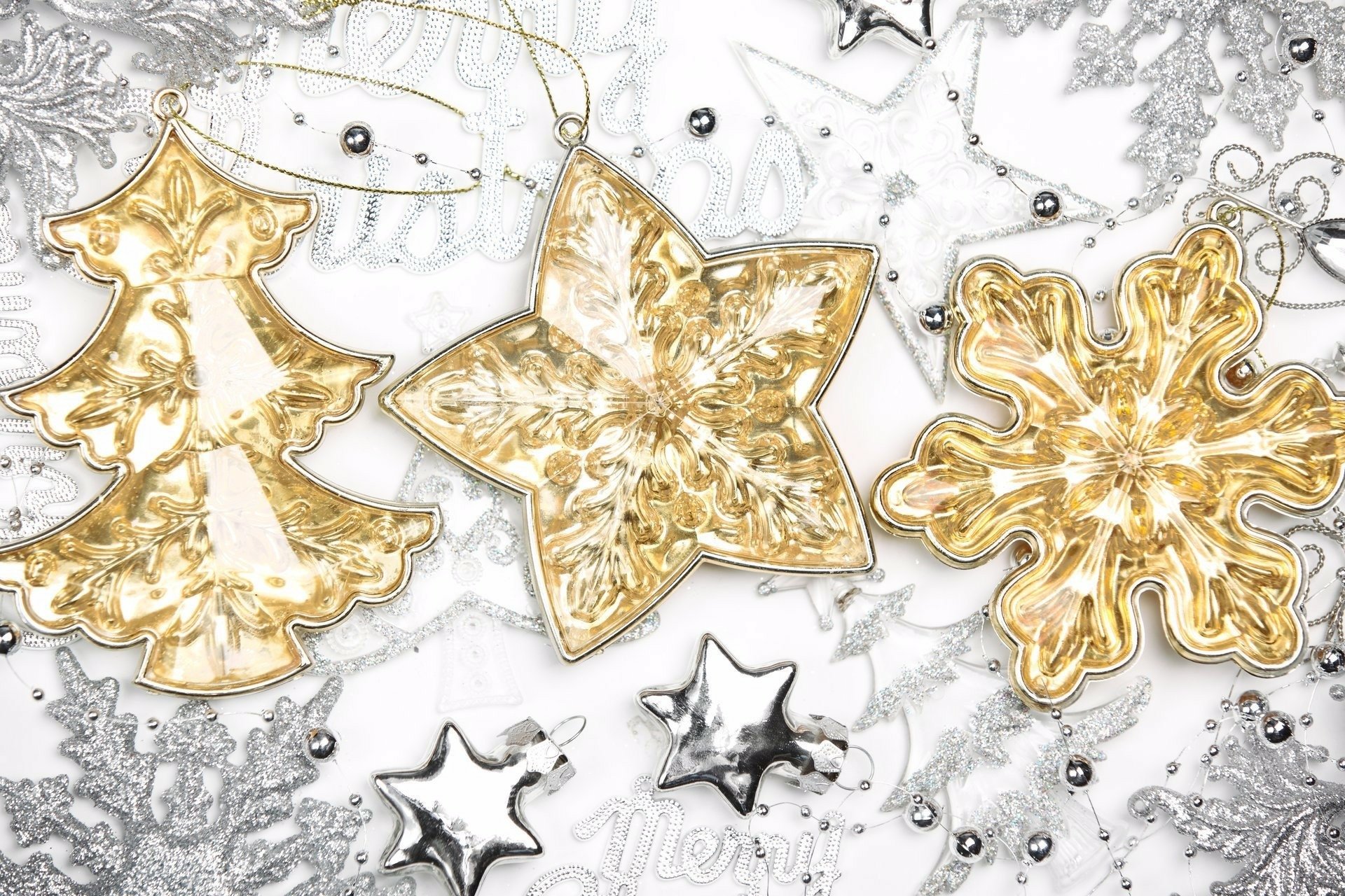 Silver and Gold Christmas Ornaments HD Wallpaper | Background Image ...
