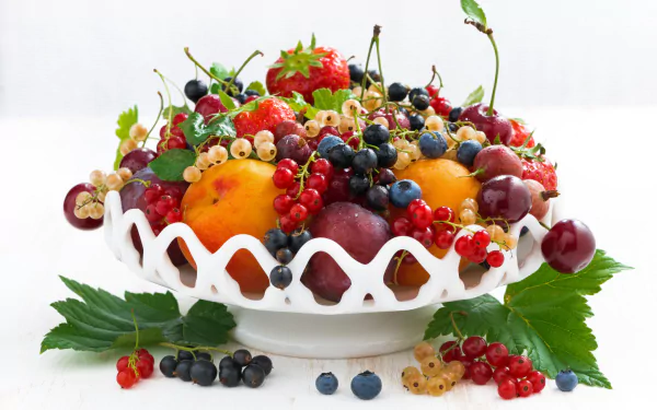 strawberry blueberry currants peach food fruit HD Desktop Wallpaper | Background Image