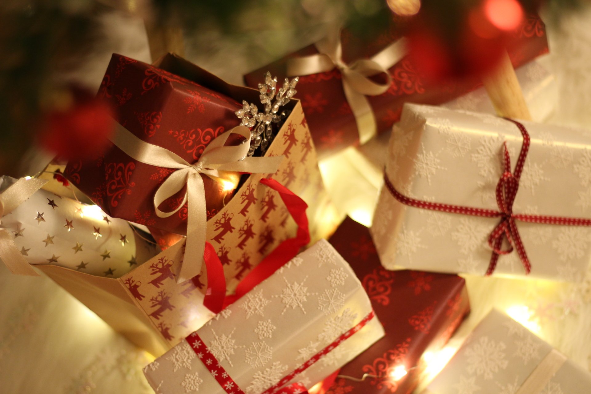 gift-4k-ultra-hd-wallpaper