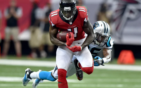 HD desktop wallpaper featuring Julio Jones in action on the football field.
