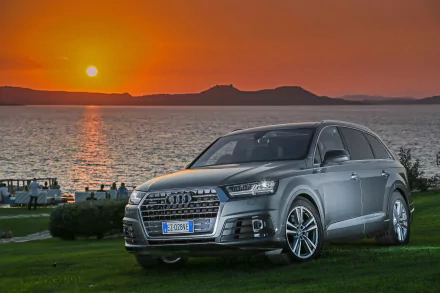 SUV silver car car Audi vehicle Audi Q7 HD Desktop Wallpaper | Background Image