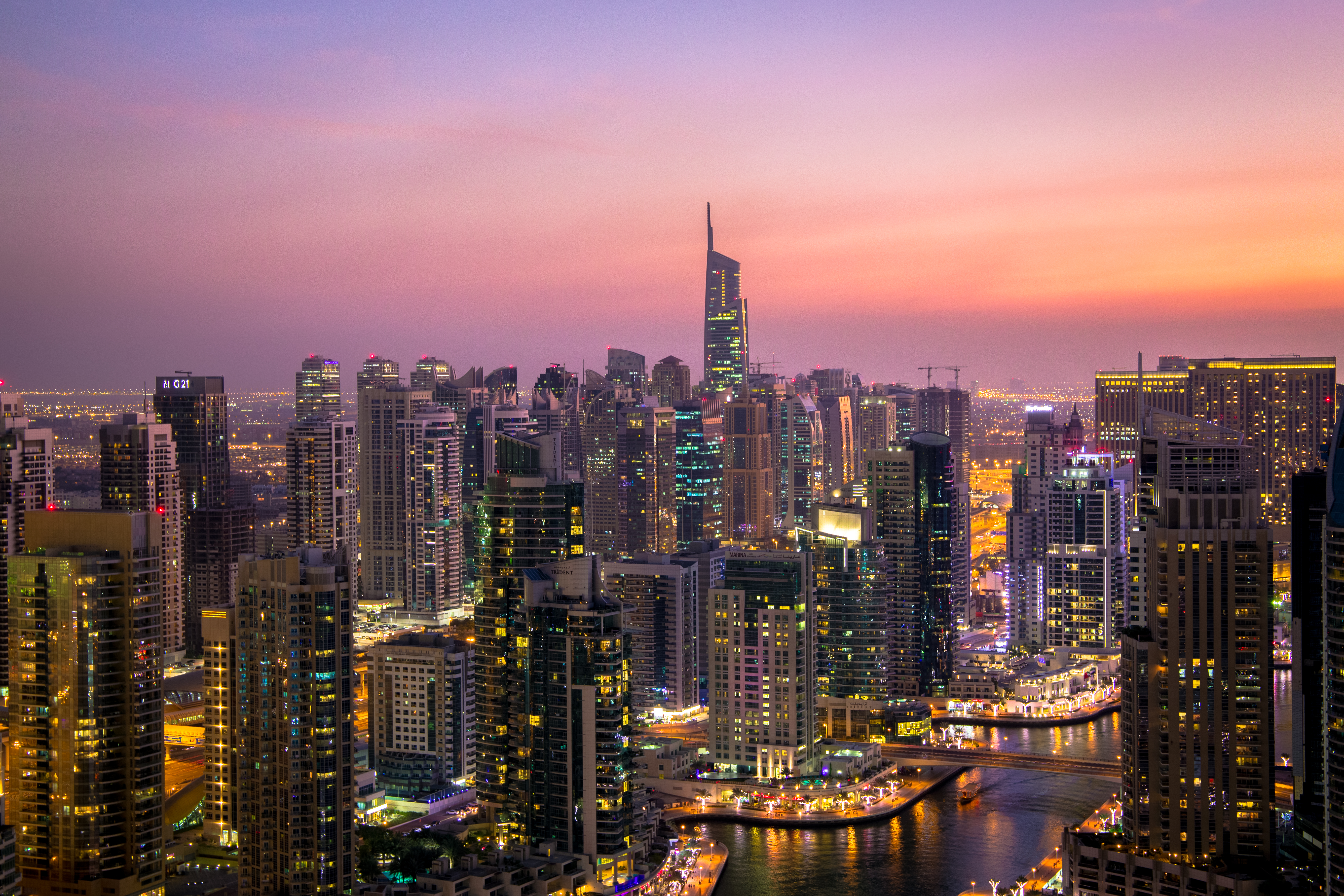 Download wallpapers Dubai, United Arab Emirates, night, skyscraper, Burj  Khalifa, city lights, UAE for desktop free. Pictures for desktop free |  Gratte ciel, Dubai, Émirats arabes unis