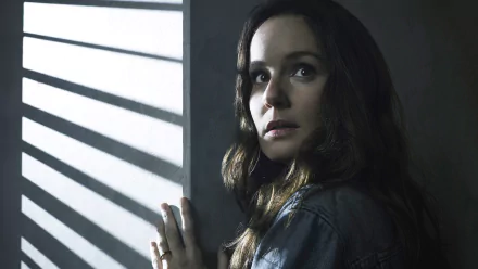 Sarah Wayne Callies Colony (TV Show) TV Show Colony HD Desktop Wallpaper | Background Image