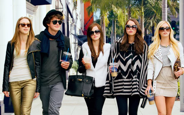 Claire Julien Katie Chang Taissa Farmiga Israel Broussard Emma Watson movie The Bling Ring HD Desktop Wallpaper | Background Image