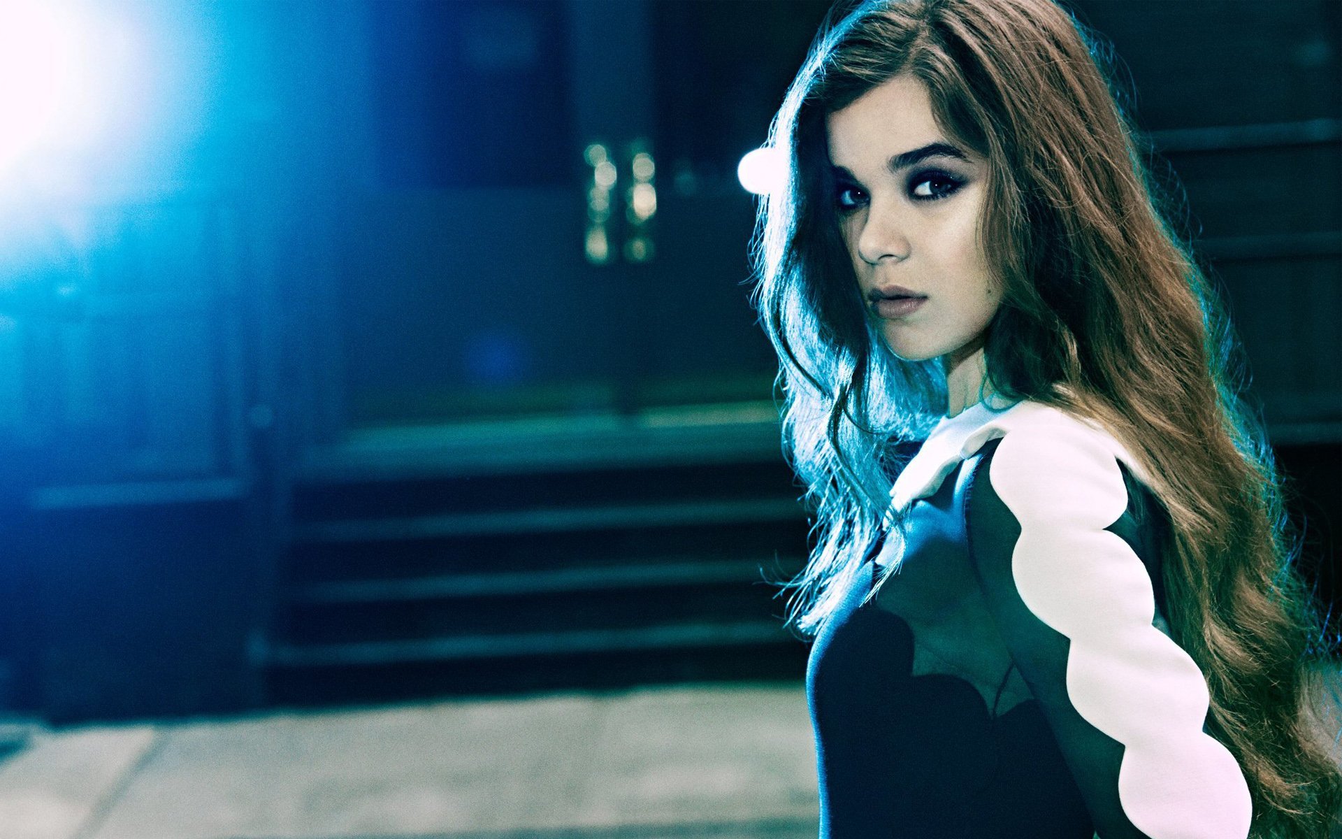 Download Celebrity Hailee Steinfeld Hd Wallpaper 1936