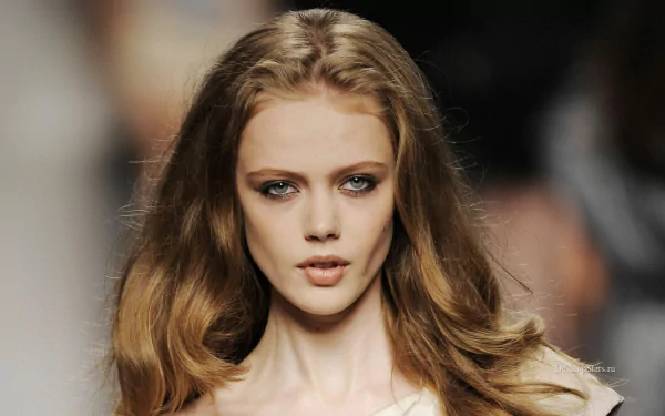 woman Frida Gustavsson HD Desktop Wallpaper | Background Image