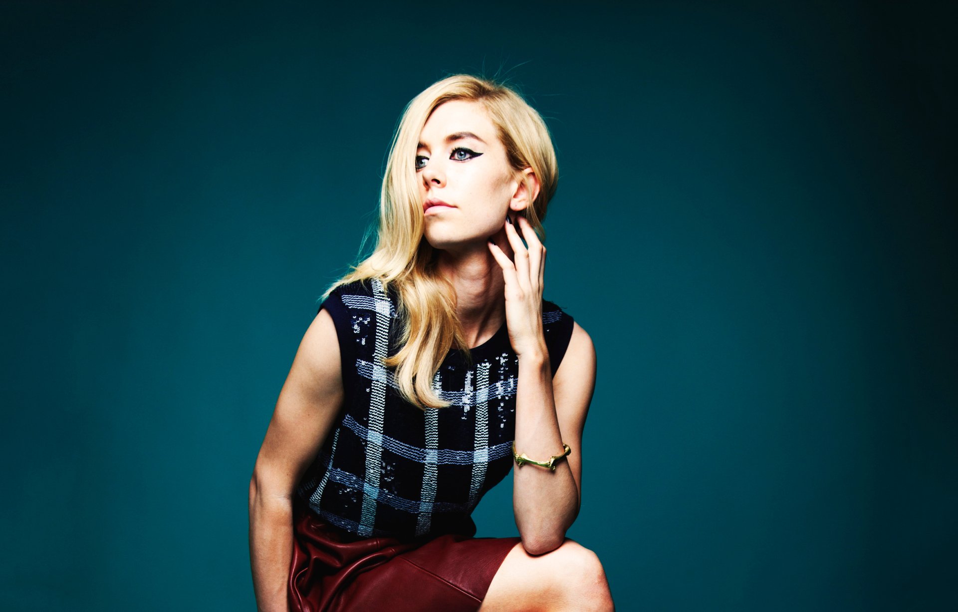 Download Blue Eyes Blonde Actress Celebrity Vanessa Kirby HD Wallpaper