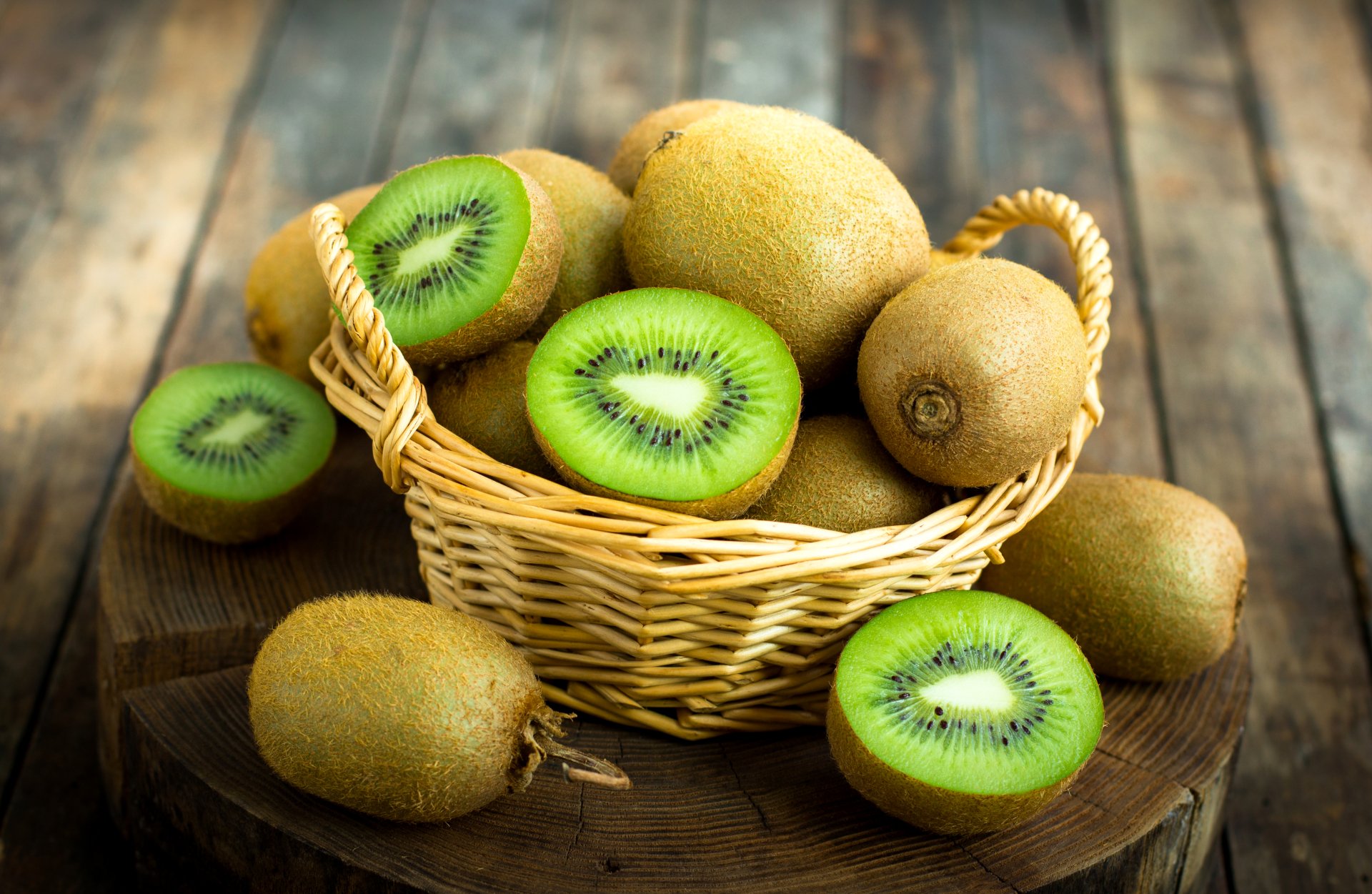  Kiwi 4k Ultra HD Wallpaper Background Image 4710x3069 