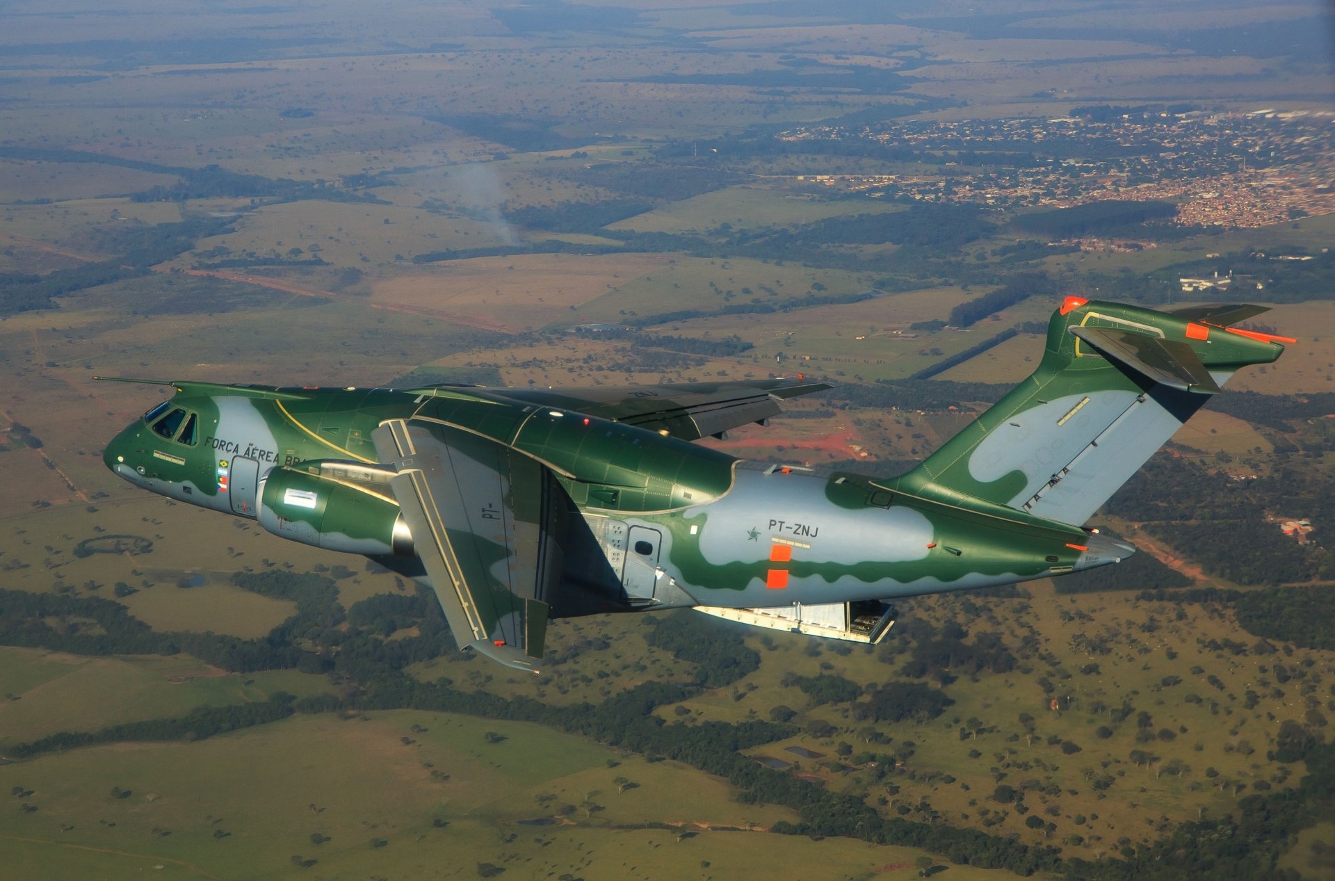 Download Aircraft Transport Aircraft Military Embraer KC-390 HD Wallpaper