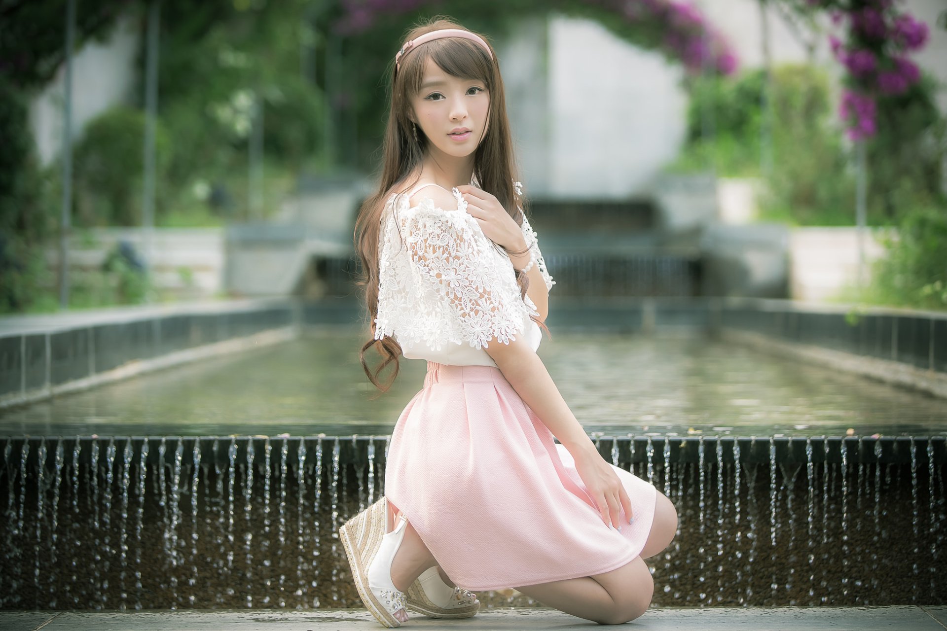 Download Fountain Summer Chinese Asian Model Woman Jancy Wong HD Wallpaper