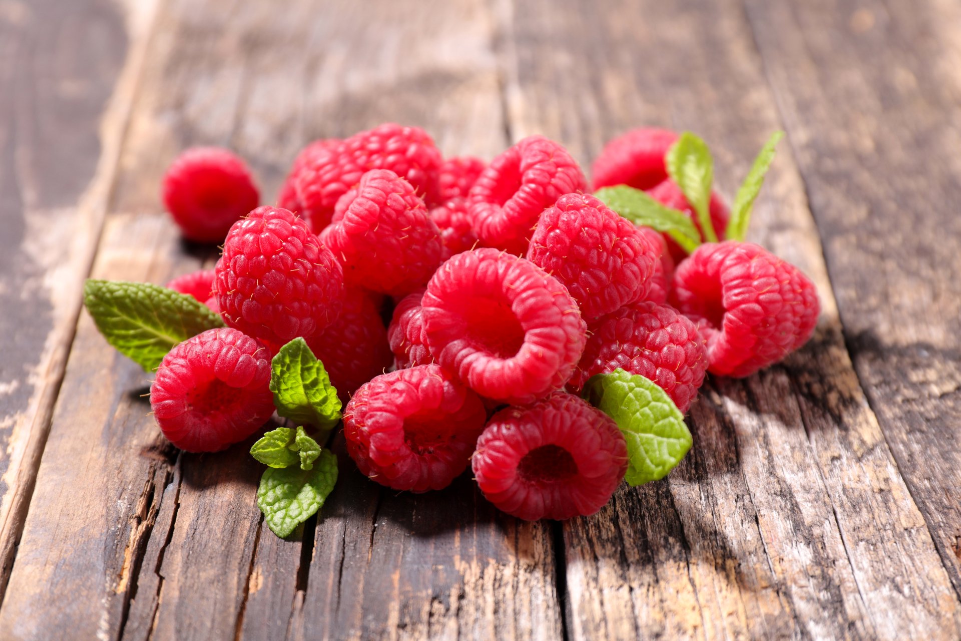 Download Berry Fruit Food Raspberry 8k Ultra HD Wallpaper