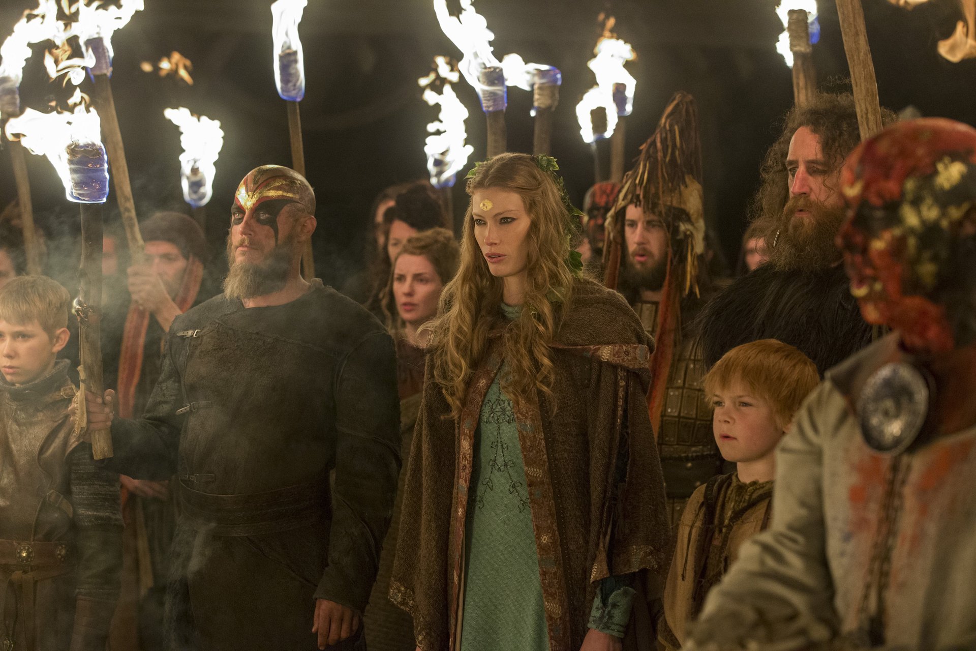 Vikings HD Wallpaper: Aslaug & Ragnar Lothbrok Epic Scene from TV ...