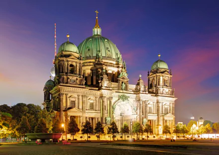Night view of Berlin Cathedral, a grand religious architecture landmark in Germany, captured in stunning 4K Ultra HD as a PC desktop wallpaper and background.