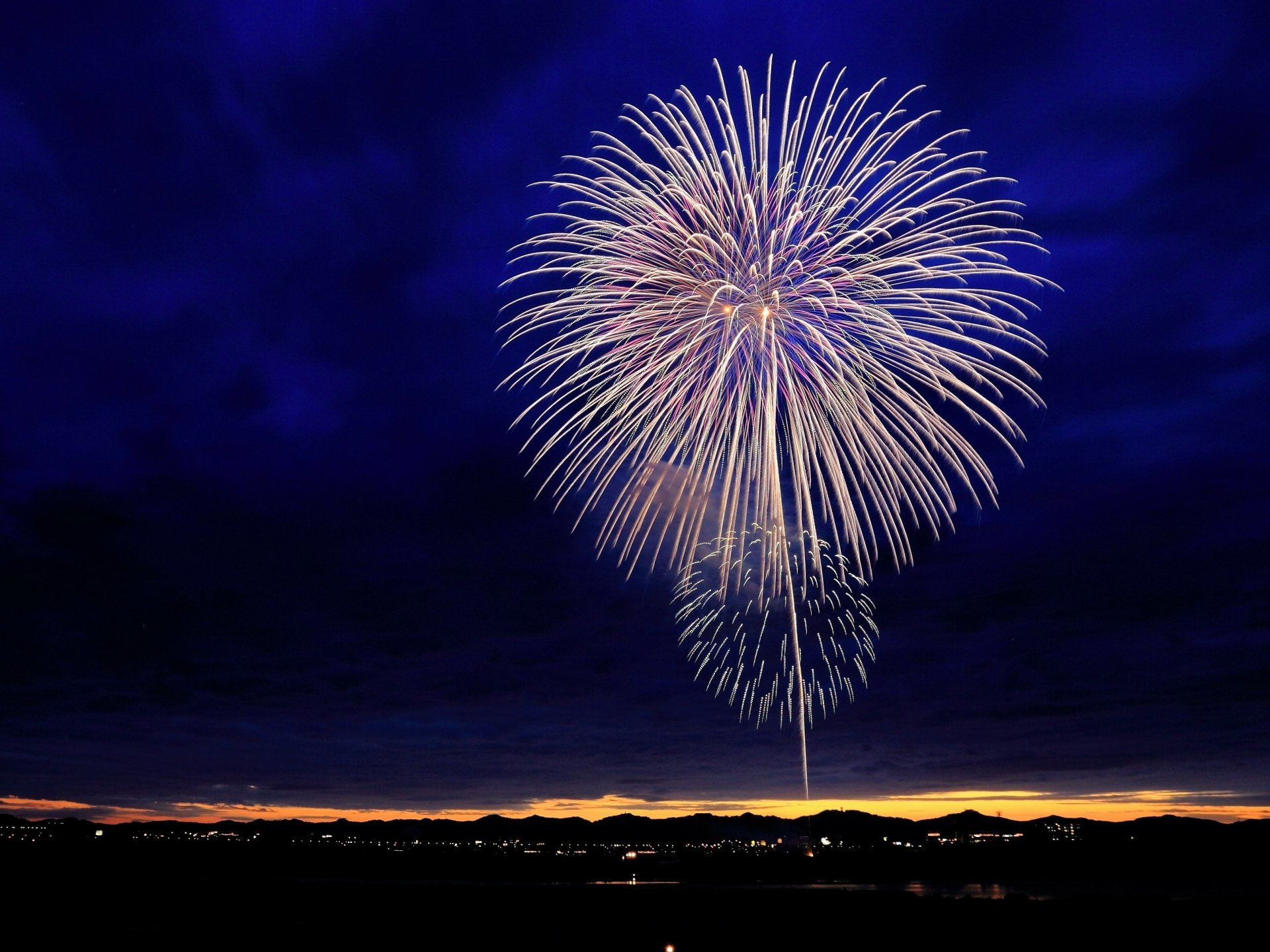 Download Sky Night Photography Fireworks HD Wallpaper | 3165x2374