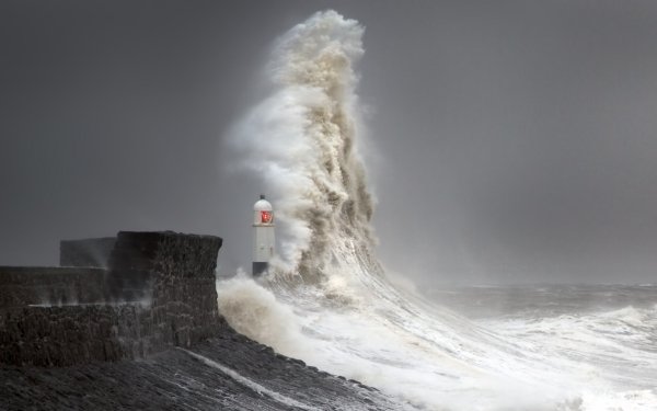 Man Made Lighthouse Storm Wave Ocean Horizon HD Wallpaper | Background Image