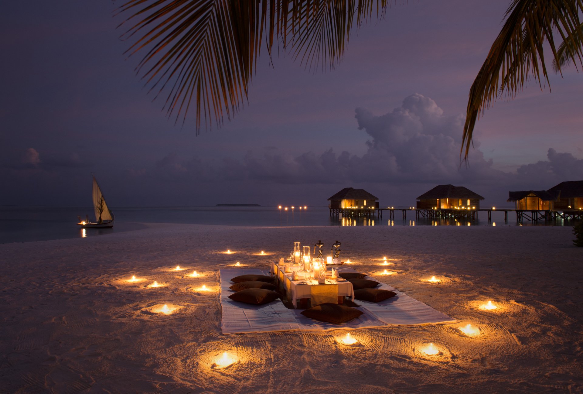 Download Bungalow Candle Sand Horizon Cloud Boat Sky Night Beach ...