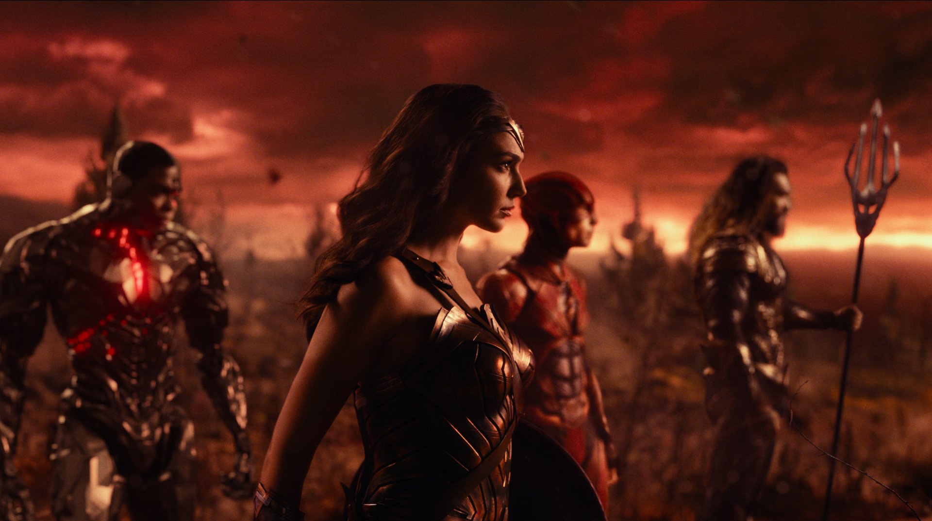 HD PC desktop wallpaper featuring Wonder Woman, Aquaman, Cyborg, and Flash from the 2017 Justice League movie, showcasing the iconic DC Comics heroes in a dramatic scene.