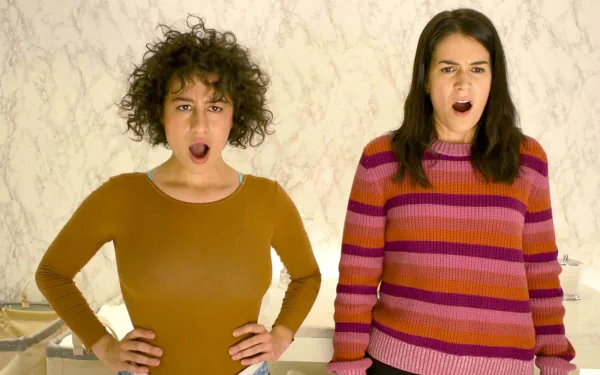 HD wallpaper of two characters from Broad City posing with surprised expressions, suitable as a desktop background.