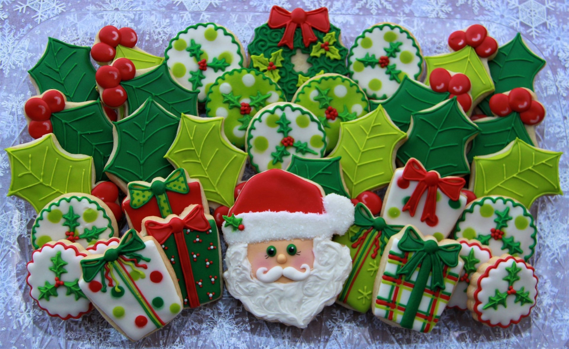 Download Colorful T Santa Christmas Holiday Food Cookie 4k Ultra Hd Wallpaper 