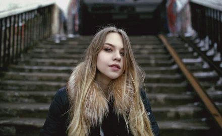  Pretty Blonde