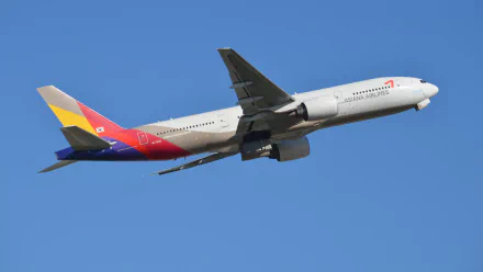  HL7500 Asiana Airlines Boeing 777-28E(ER), Over Sydney Airport