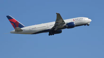  N709DN Delta Air Lines Boeing 777-232(LR), Sydney Australia
