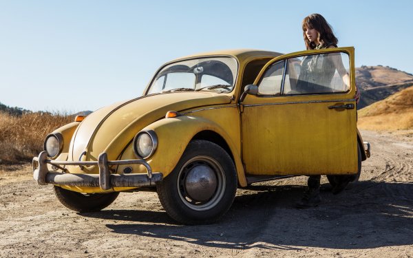 Movie Bumblebee Hailee Steinfeld Actress Brunette Car Volkswagen HD Wallpaper | Background Image