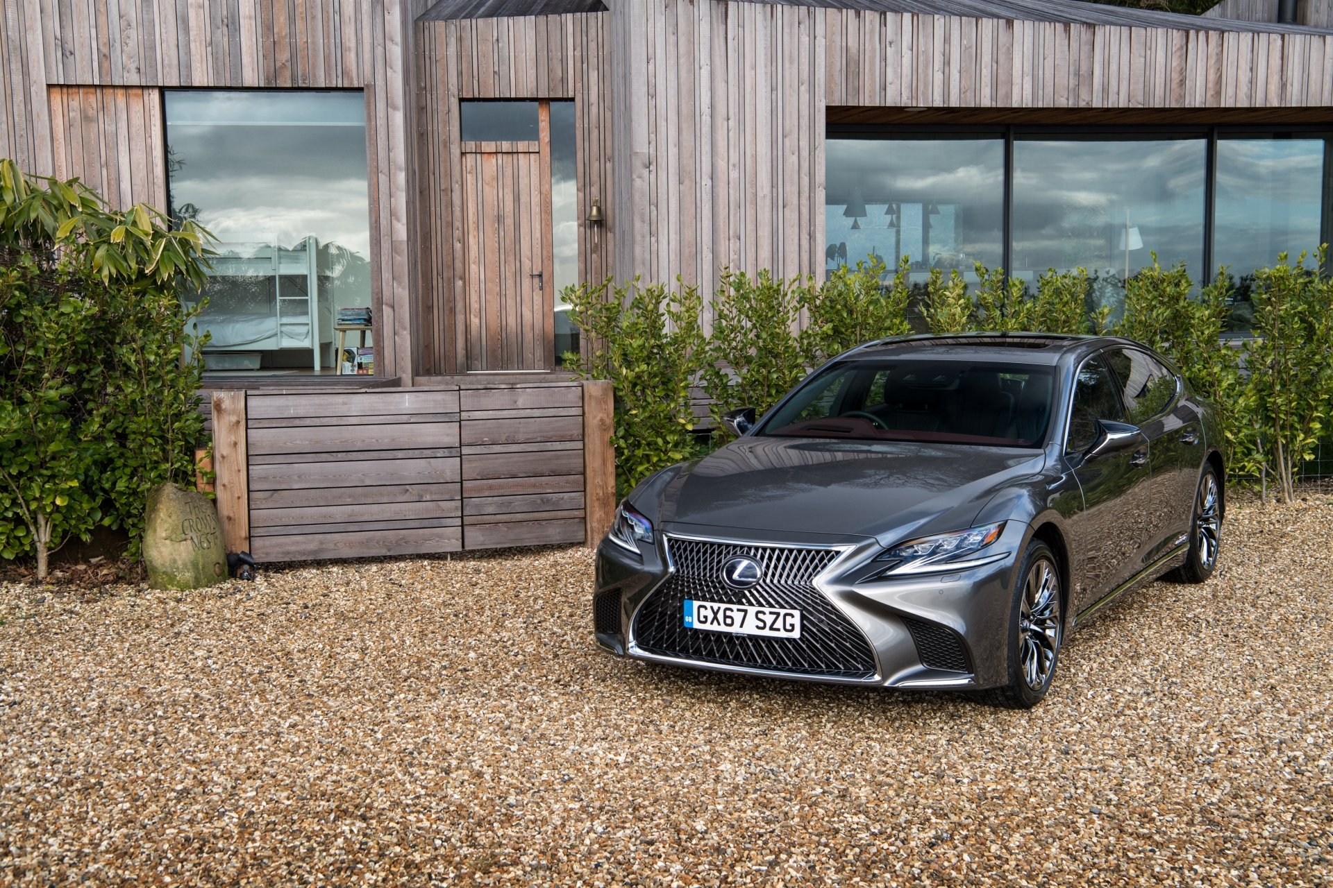 Download Silver Car Car Lexus Vehicle Lexus LS 4k Ultra HD Wallpaper