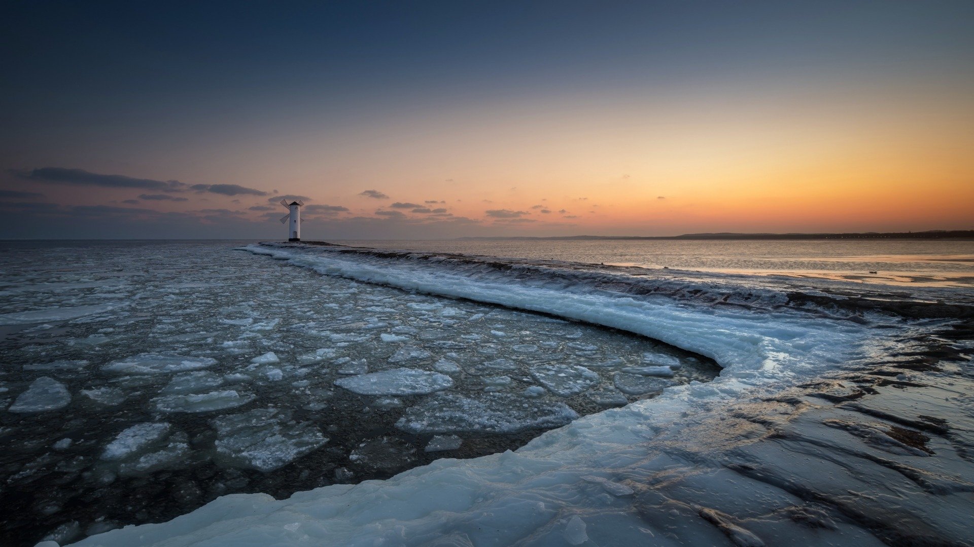 Winter Lighthouse Horizon - HD Wallpaper