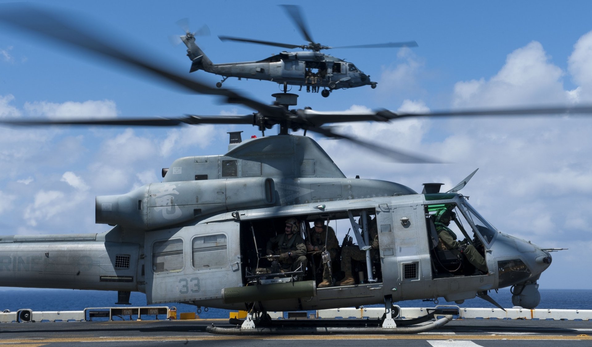 Download Aircraft Helicopter Military Sikorsky SH-60 Seahawk HD Wallpaper