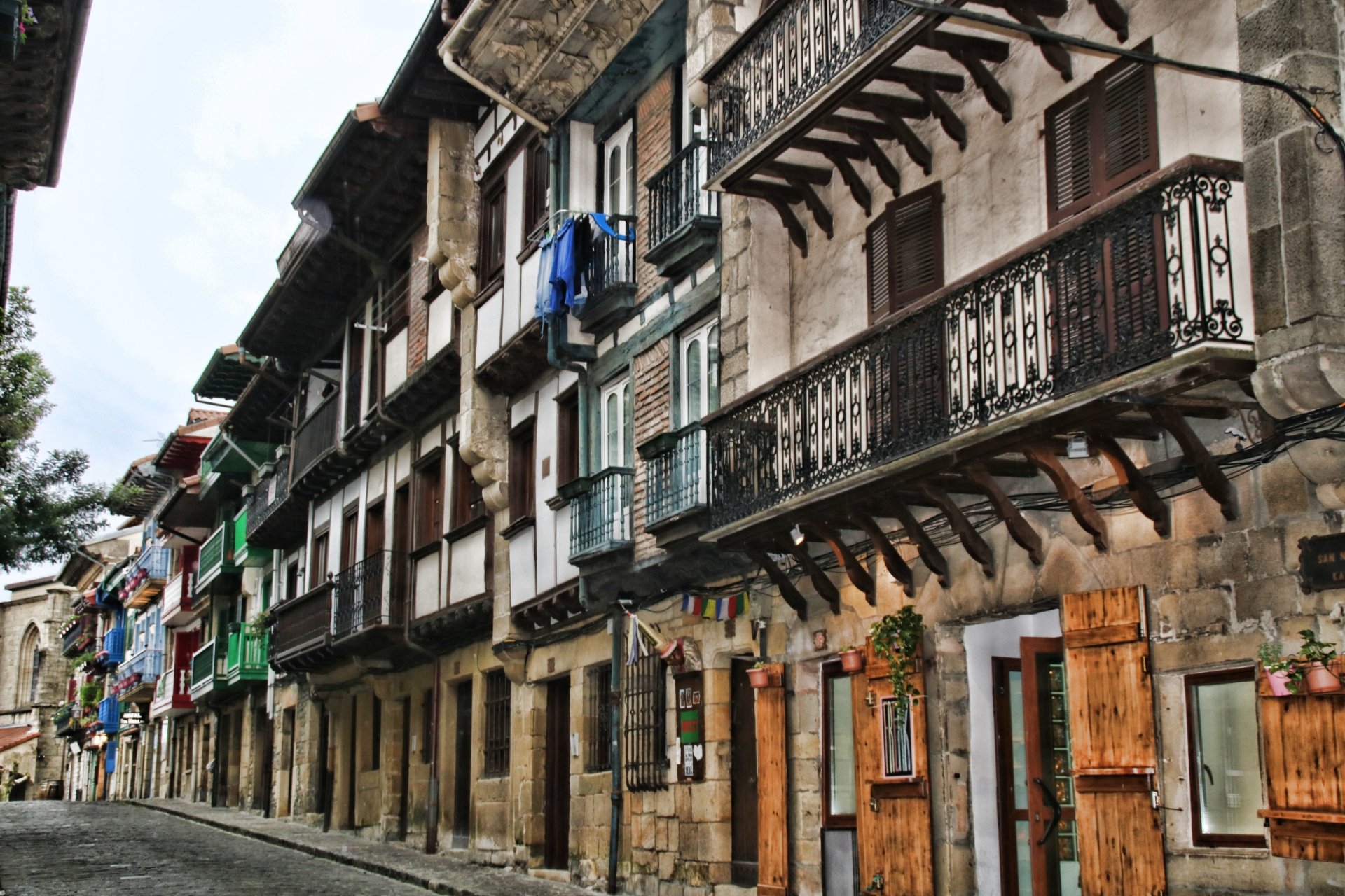 Casas de Hondarribia by LANC