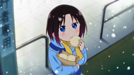 HD PC desktop wallpaper featuring Elma from the anime Miss Kobayashi's Dragon Maid, depicted holding and eating steamed buns with a soft, snowy background.